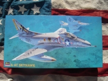 images/productimages/small/A-4C SKYHAWK 1;48 Hasegawa doos.jpg